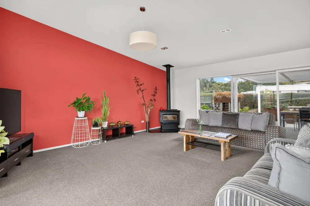 Photos of 157E Kaiate Falls Road