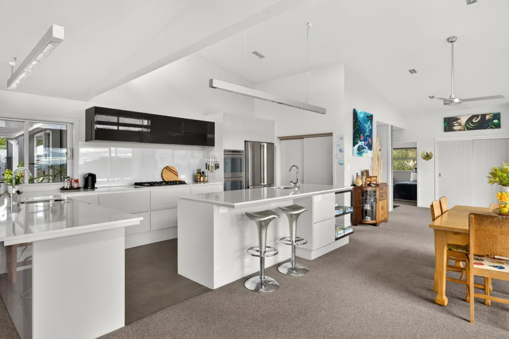 Photos of 157E Kaiate Falls Road