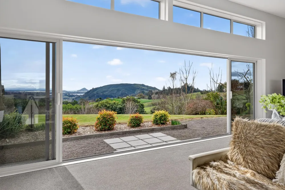 Photos of 157E Kaiate Falls Road