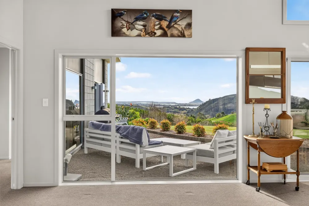 Photos of 157E Kaiate Falls Road