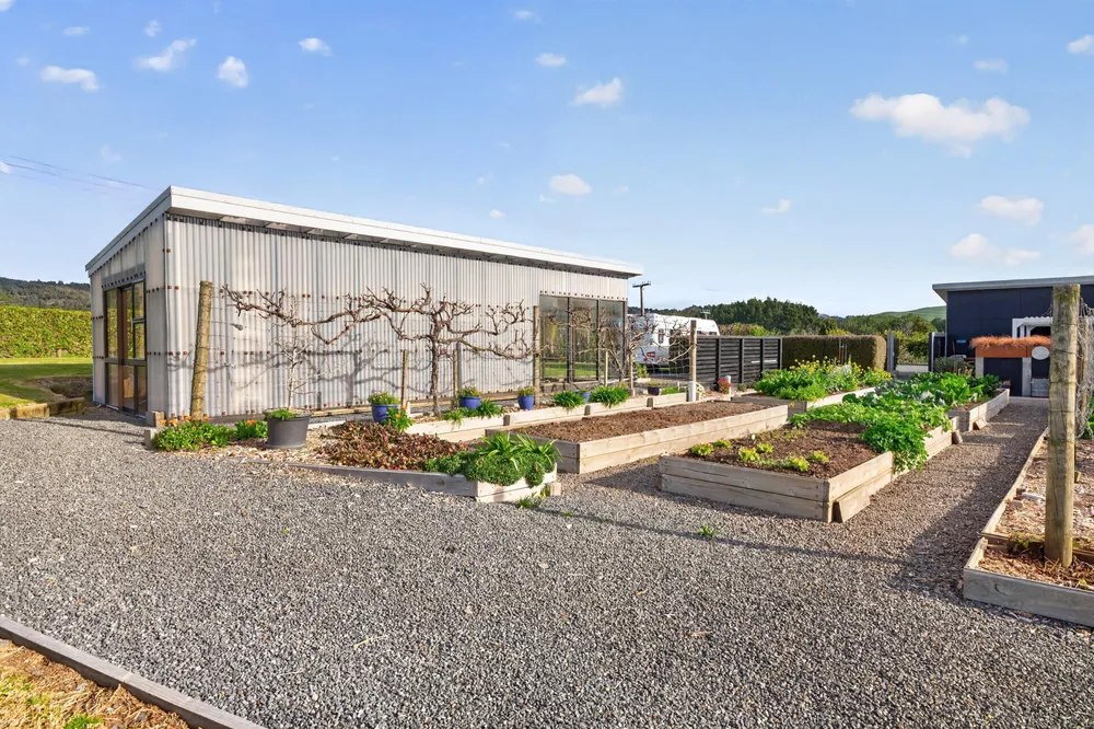 Photos of 157E Kaiate Falls Road