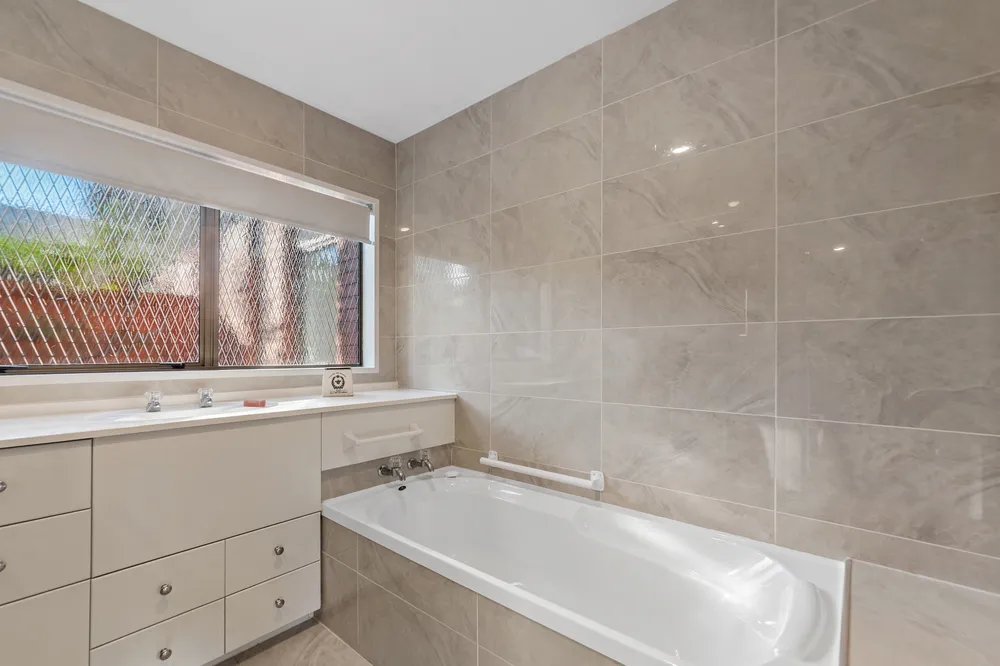 Photos of 2/62 Murray Place
