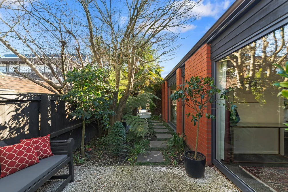 Photos of 2/62 Murray Place