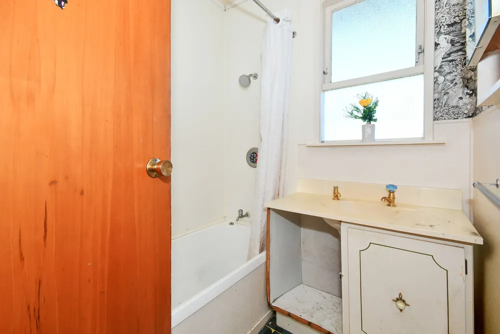 Photos of 82 Wordsworth Road