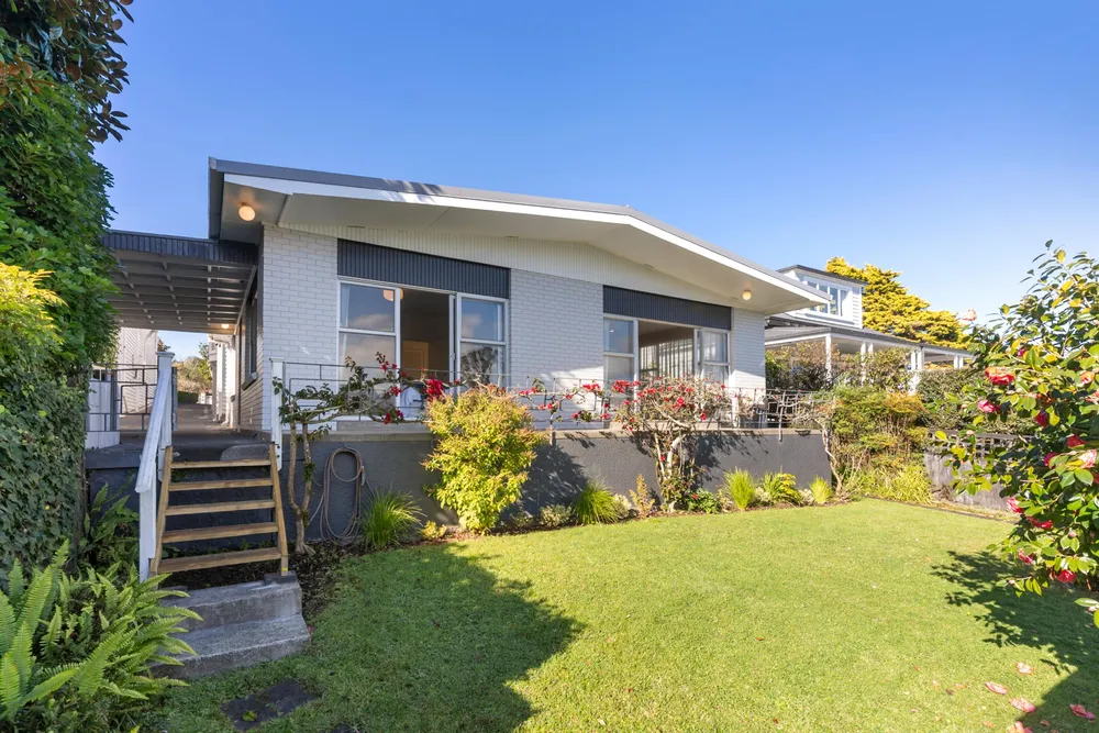 Photos of 2/245 Jervois Road