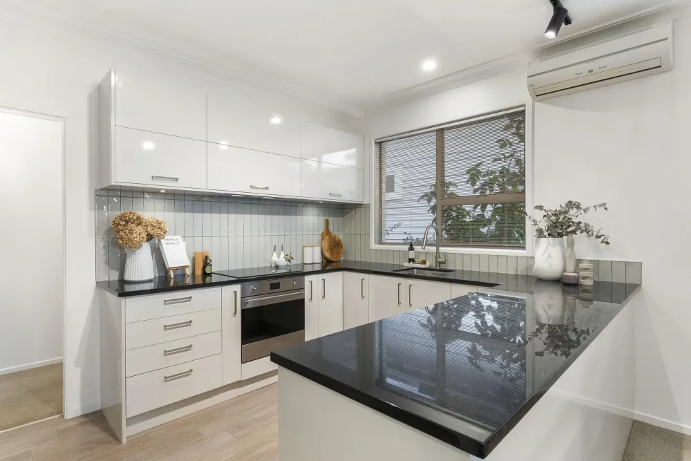 Photos of 2/245 Jervois Road