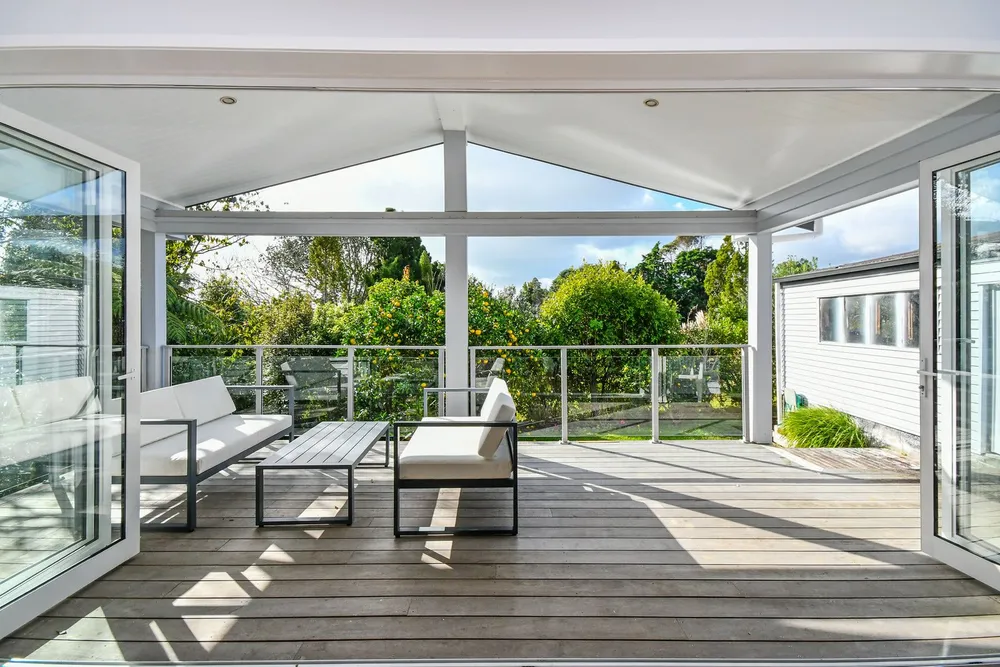 Photos of 54 Pah Road