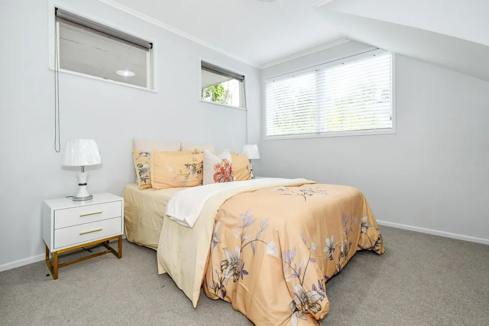 Photos of 54 Pah Road