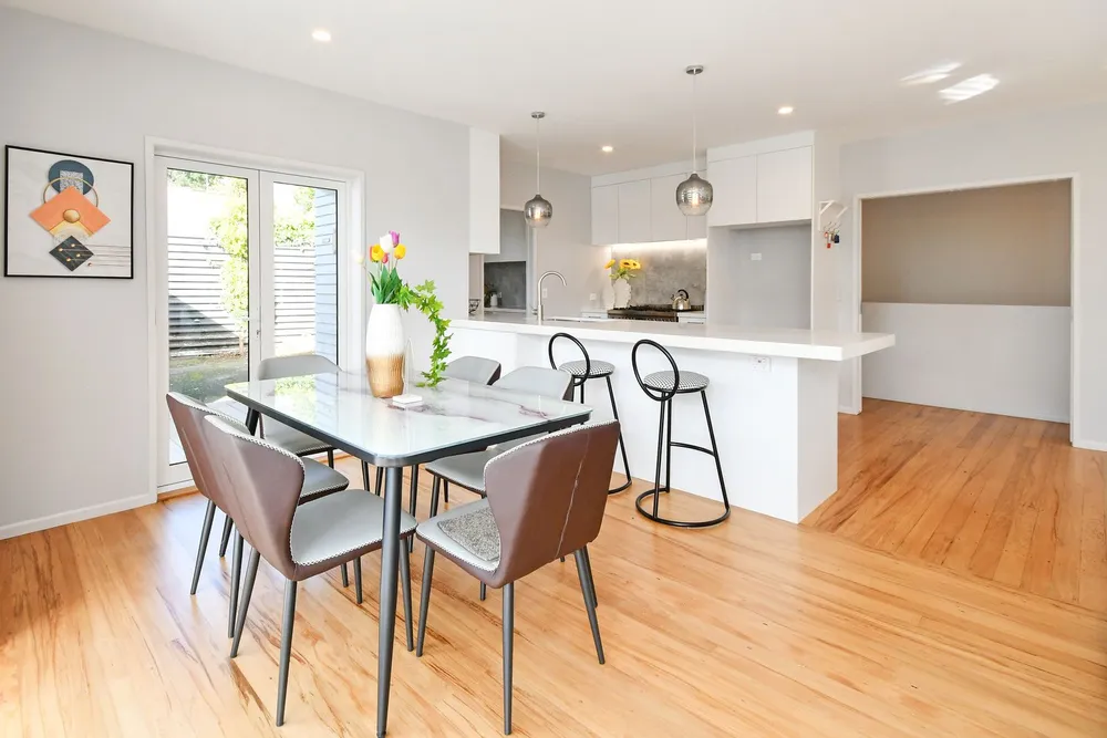 Photos of 54 Pah Road