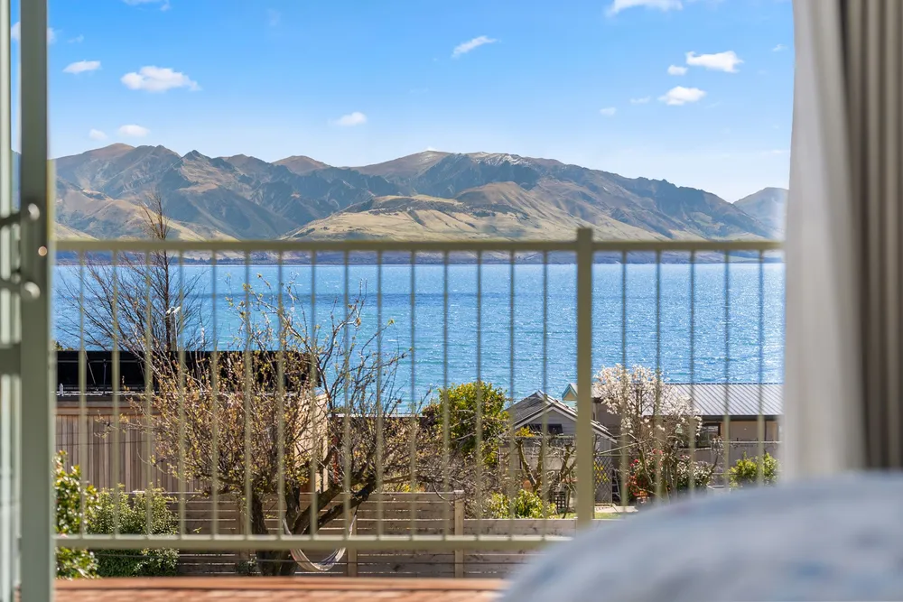 Photo of 10 Denniston Road, Lake Hawea