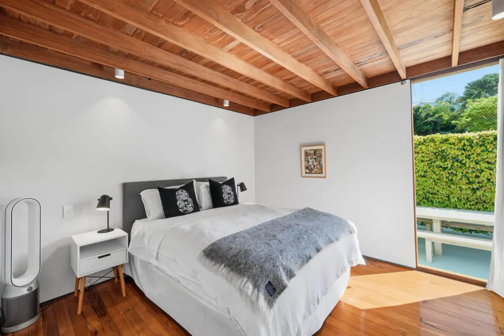 Photos of 2/64 Hapua Street