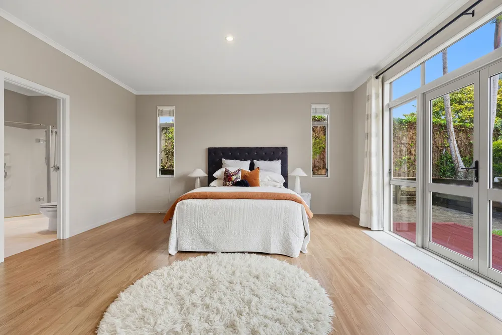 Photos of 42 English Oak Drive