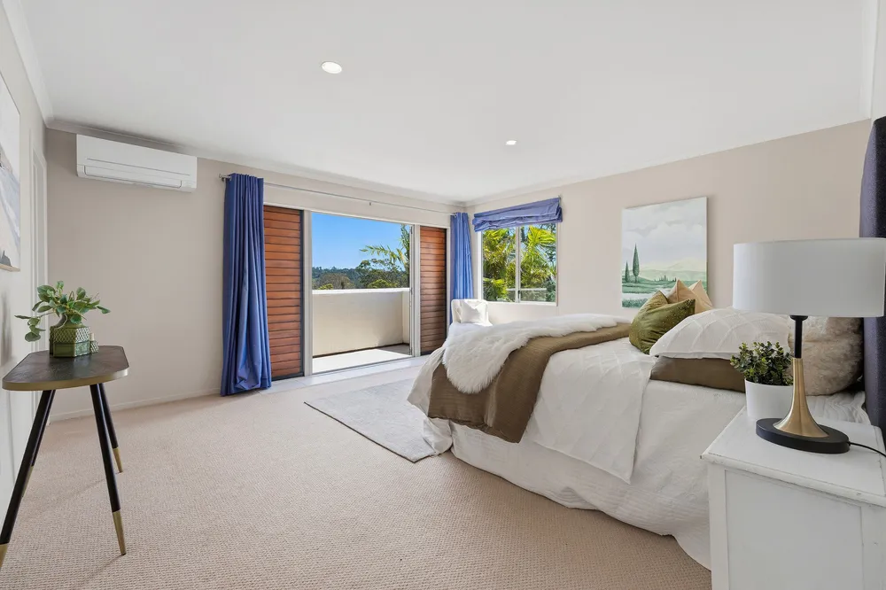 Photos of 42 English Oak Drive