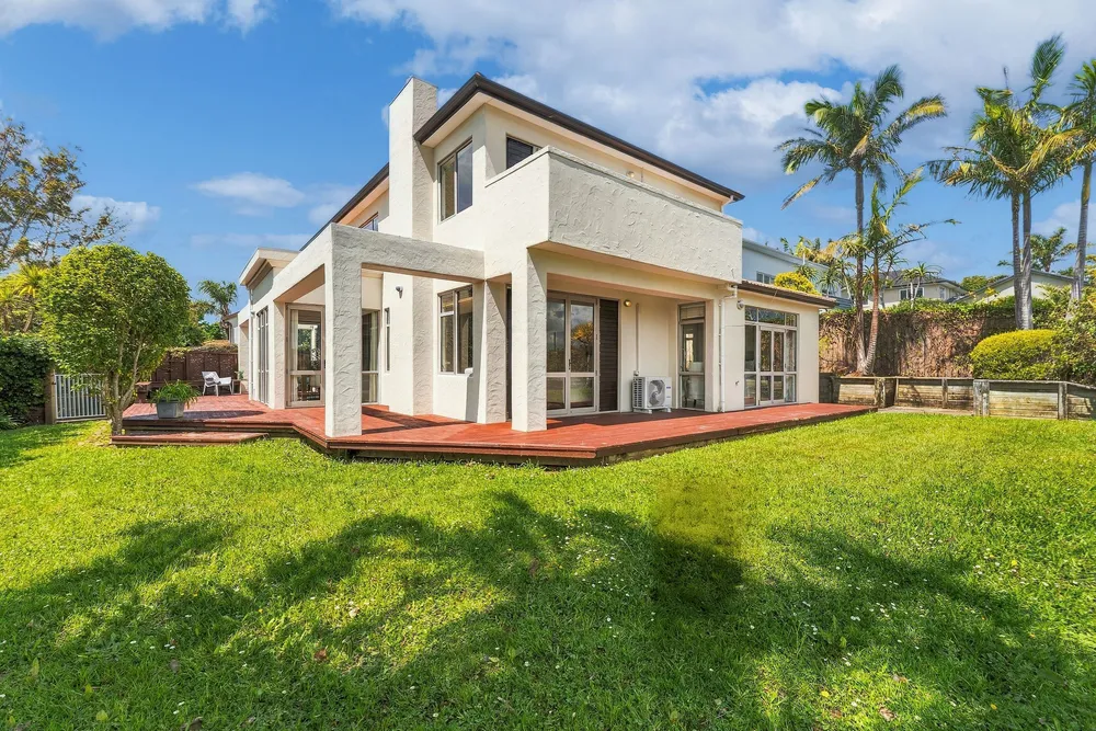 Photos of 42 English Oak Drive