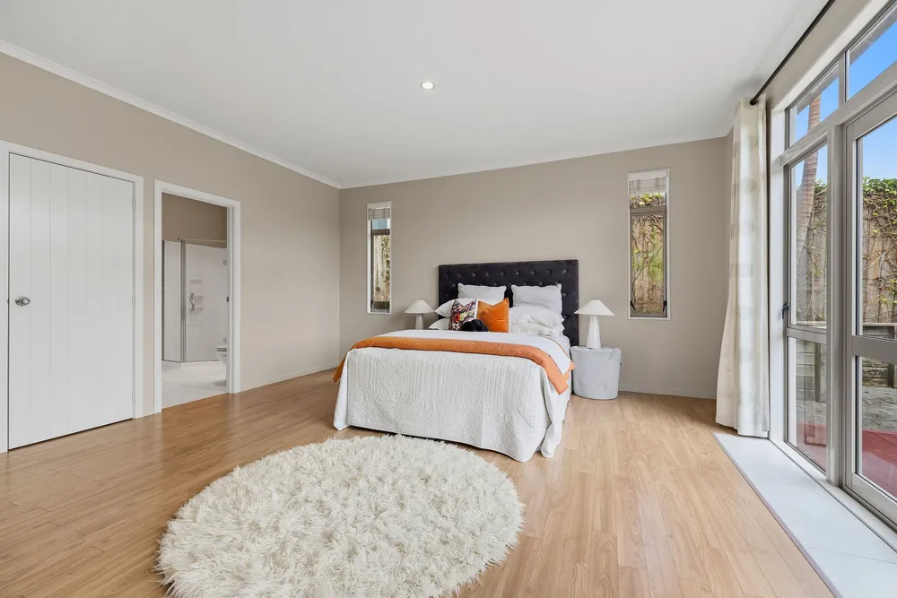 Photos of 42 English Oak Drive