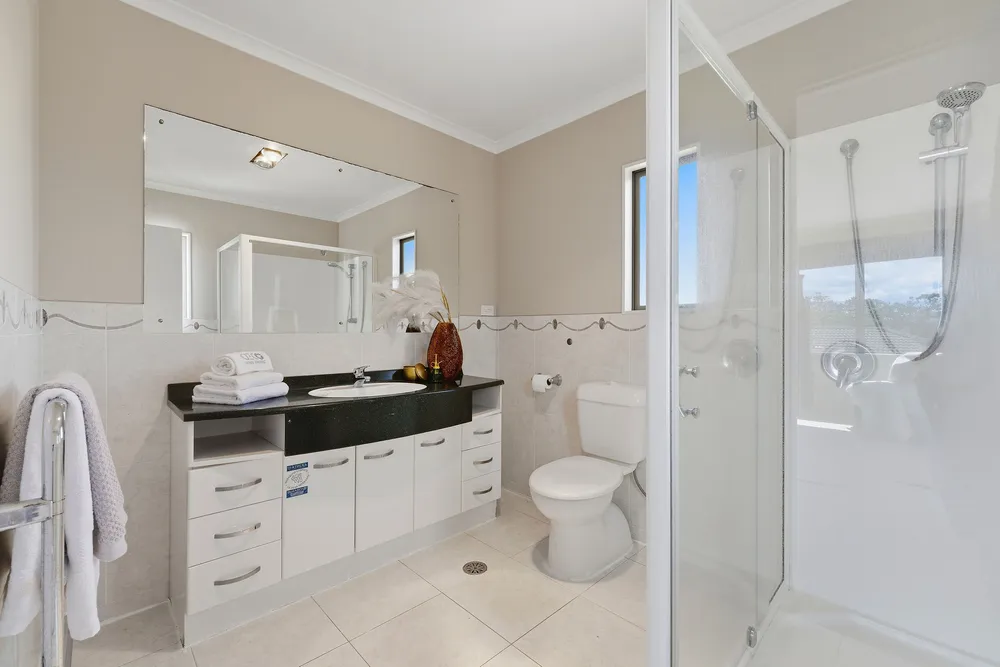 Photos of 42 English Oak Drive