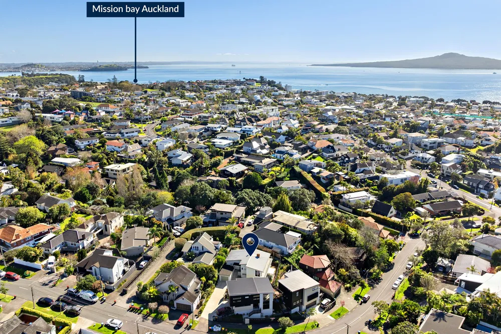 Photos of 56 Hawera Road