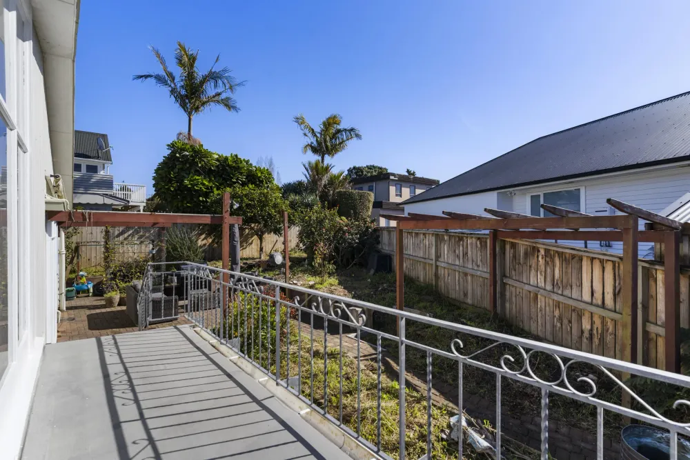 Photos of 56 Hawera Road