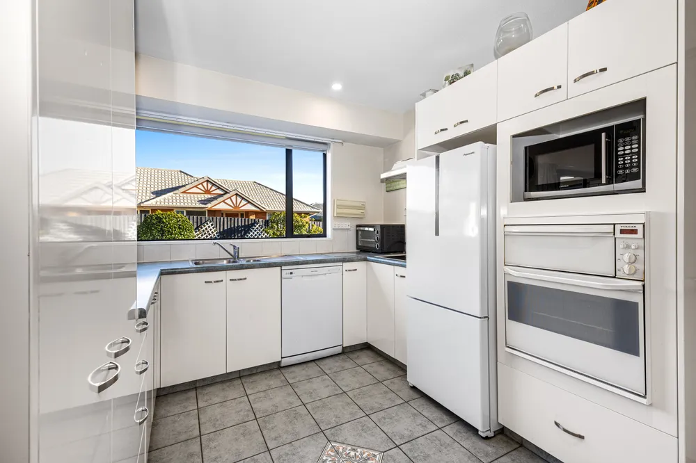 Photos of 49 Showgate Avenue