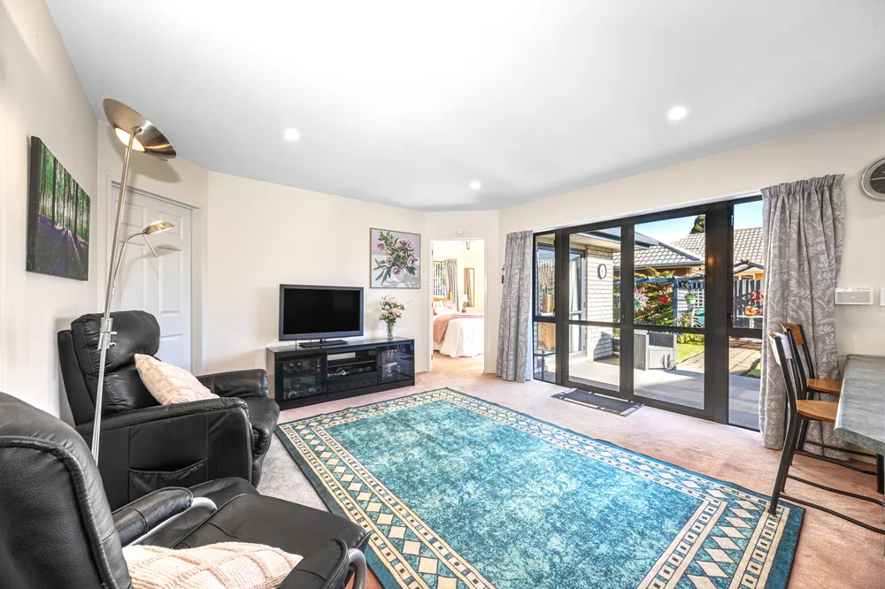 Photos of 49 Showgate Avenue