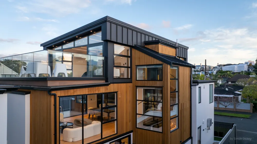 Photos of 16 Eltham Road
