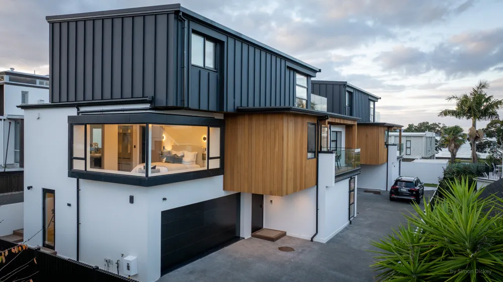 Photos of 16 Eltham Road