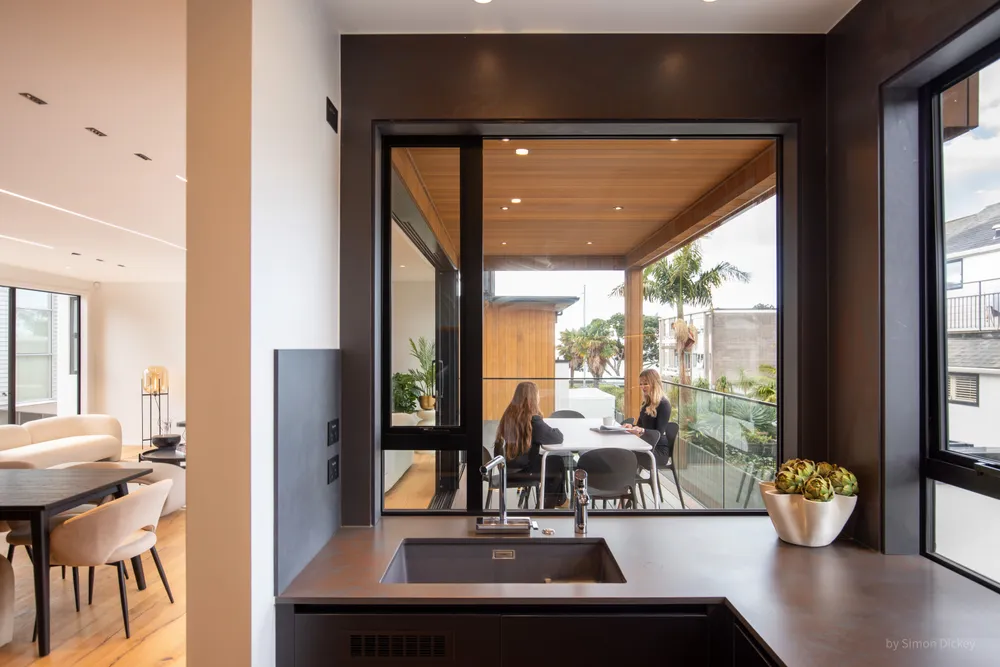 Photos of 16 Eltham Road