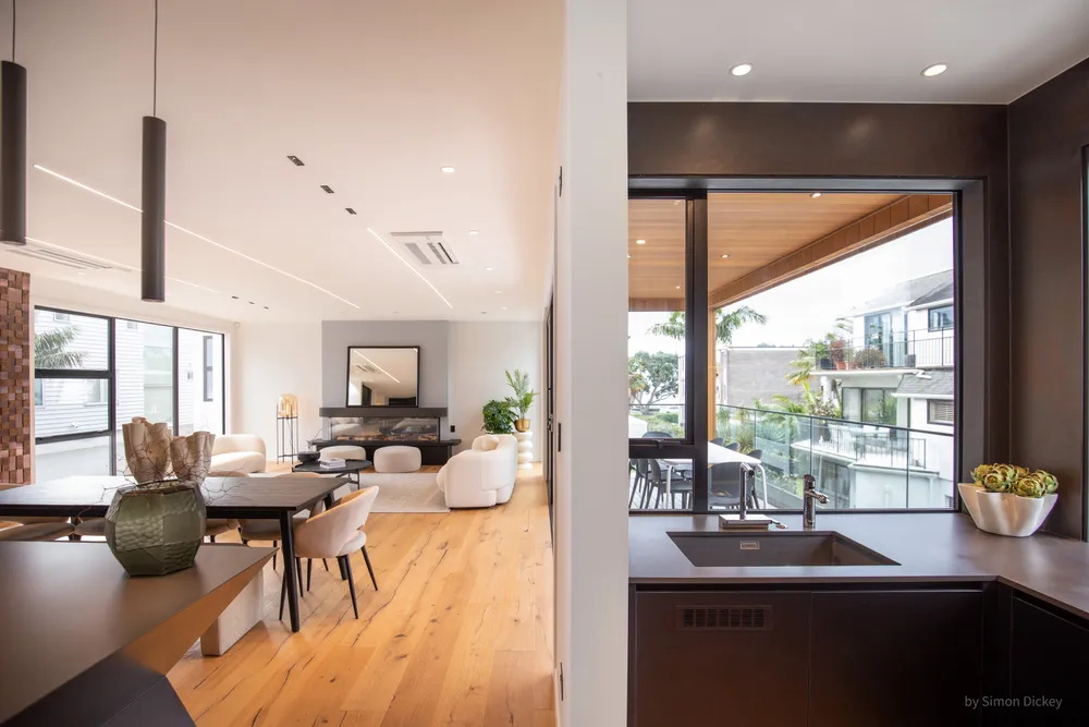 Photos of 16 Eltham Road