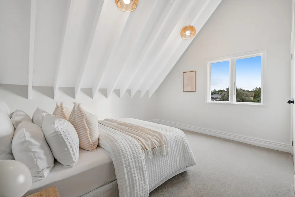 Photos of 147B Whangaparaoa Road