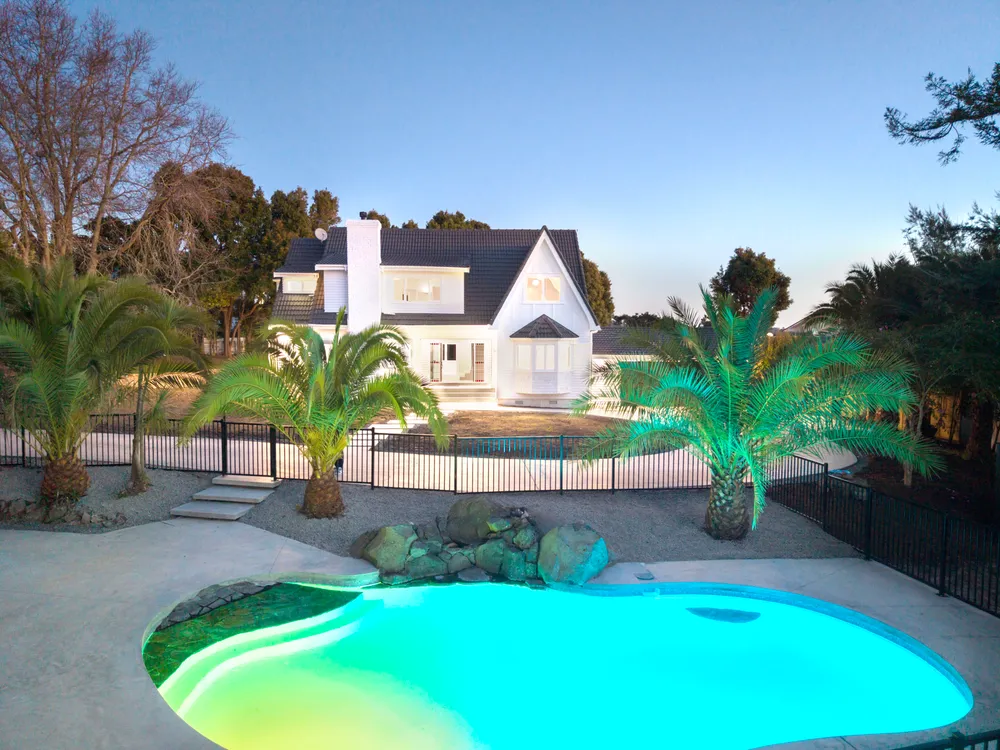 Photos of 147B Whangaparaoa Road