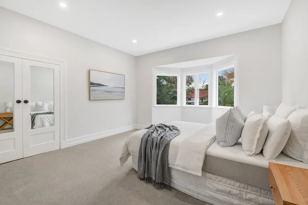 Photos of 147B Whangaparaoa Road