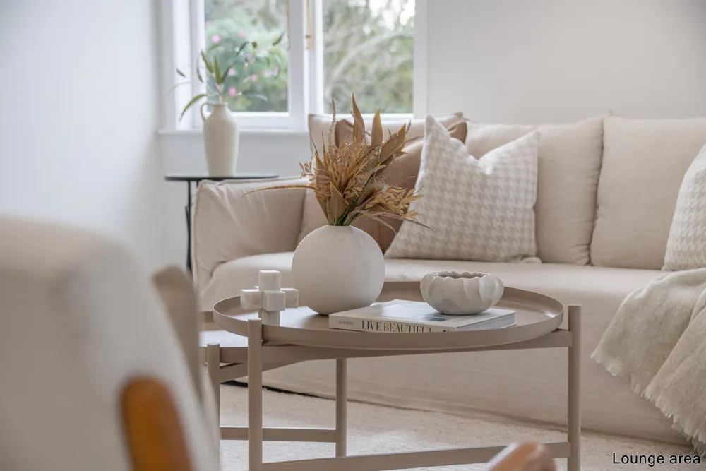Photos of 147B Whangaparaoa Road