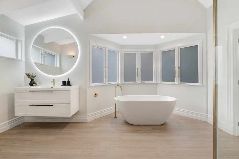 Photos of 147B Whangaparaoa Road