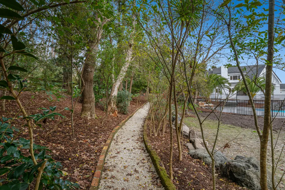 Photos of 147B Whangaparaoa Road