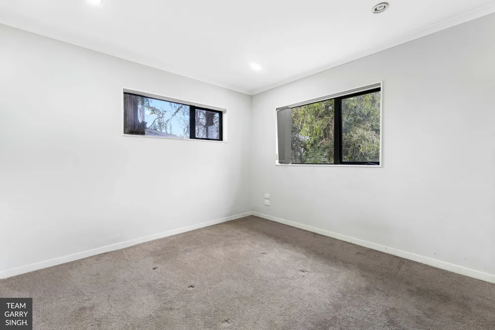 Photos of 16 Thompson Terrace