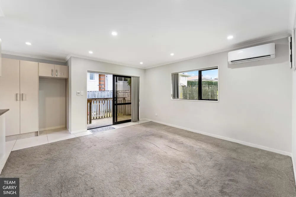 Photos of 16 Thompson Terrace