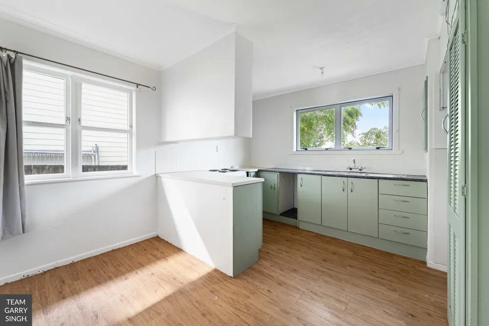 Photos of 16 Thompson Terrace