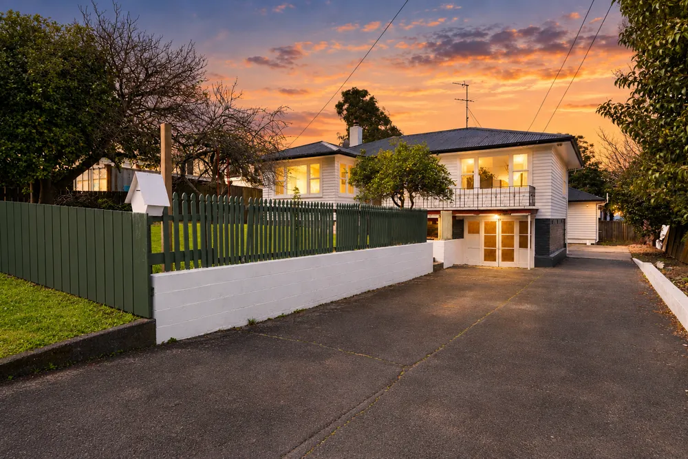 Photos of 16 Thompson Terrace