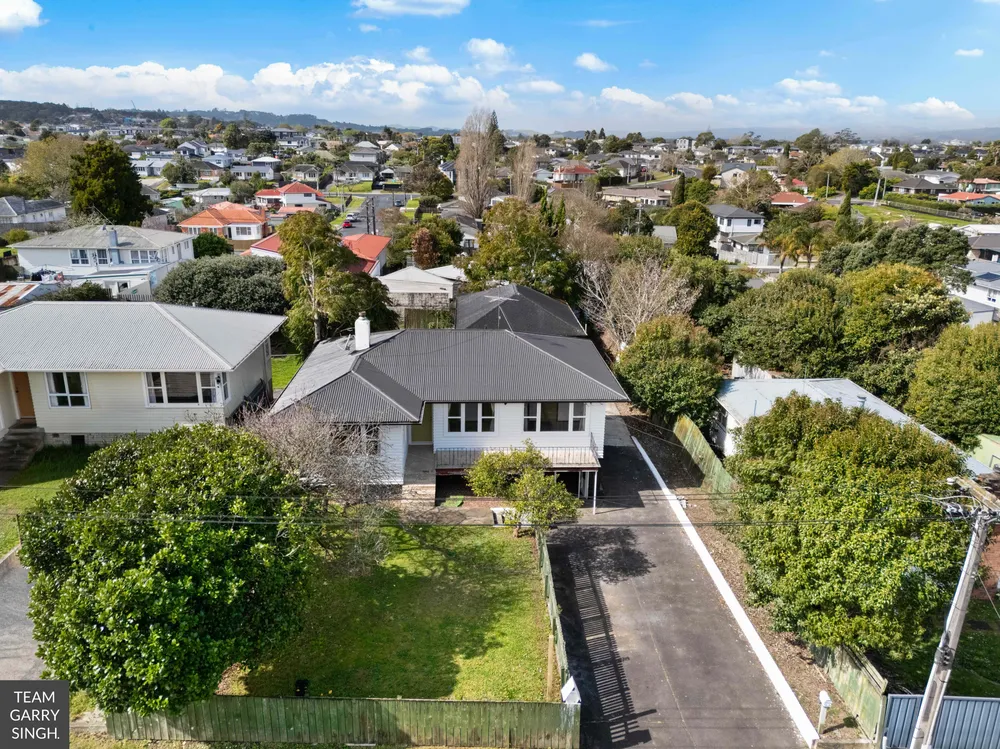 Photos of 16 Thompson Terrace