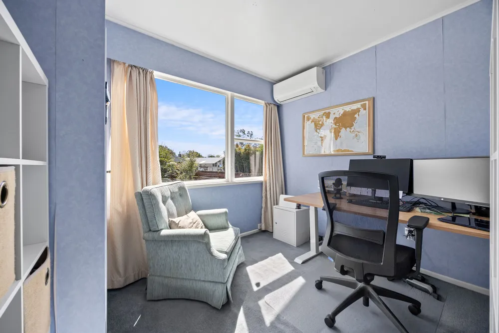 Photos of 118 Ennis Avenue
