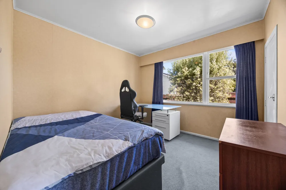 Photos of 118 Ennis Avenue
