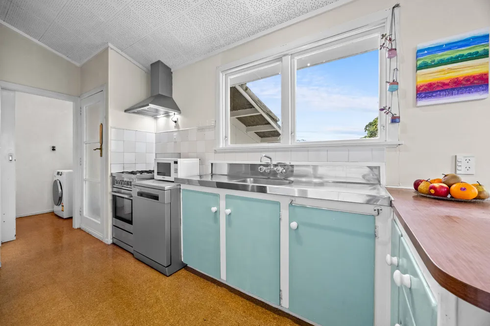 Photos of 118 Ennis Avenue