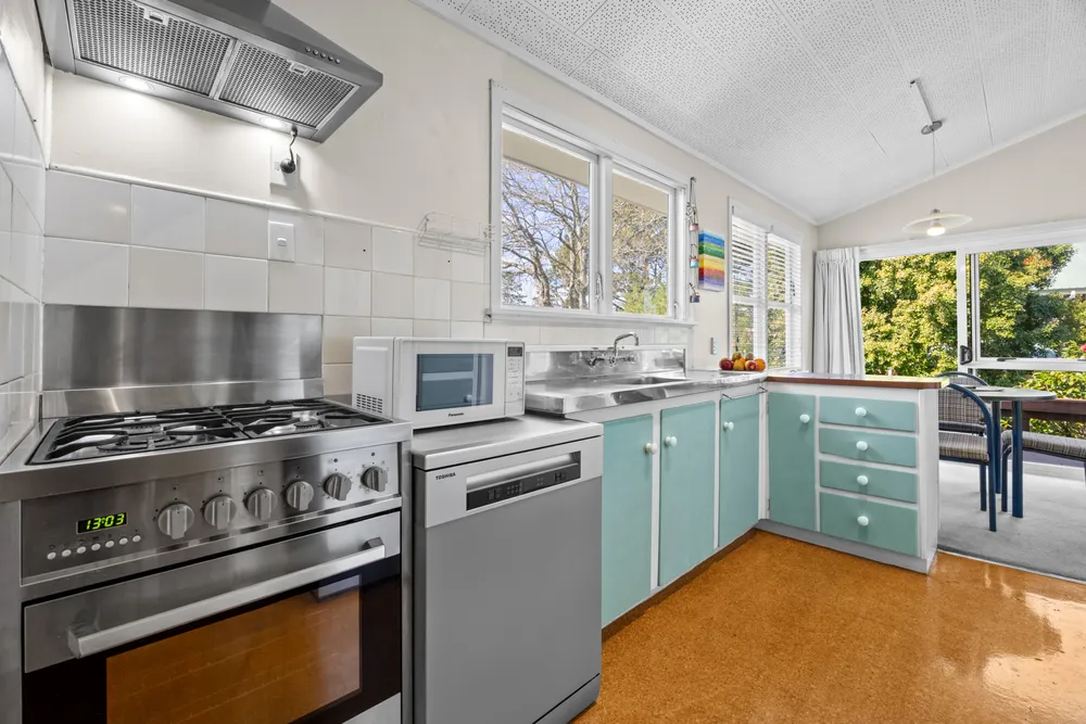 Photos of 118 Ennis Avenue