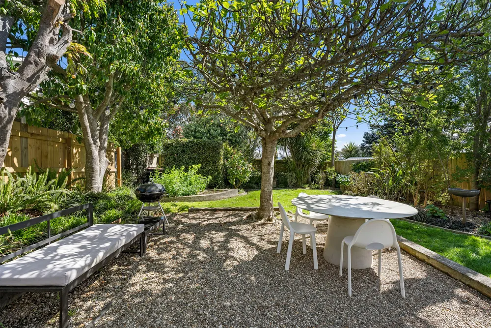 Photos of 4 Northland Street