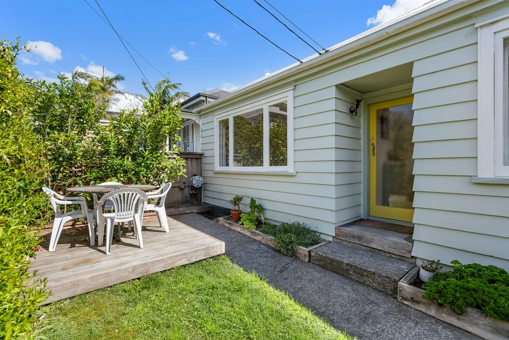 Photos of 4 Northland Street