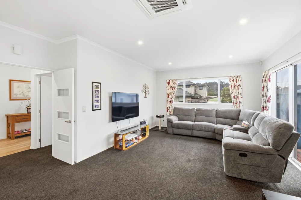 Photos of 345 Estuary Road