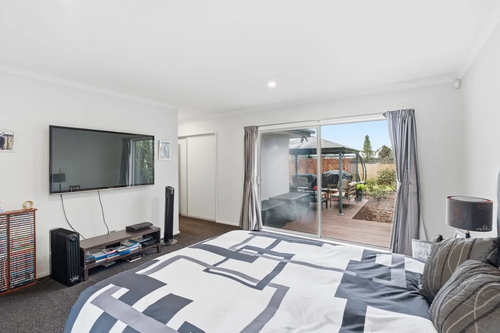 Photos of 345 Estuary Road