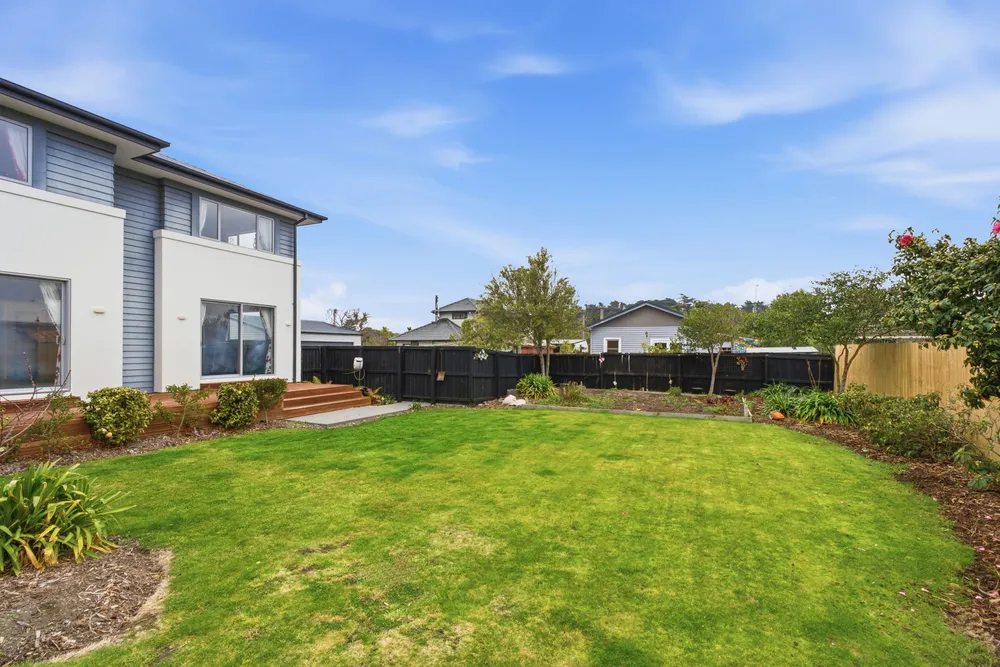 Photos of 345 Estuary Road