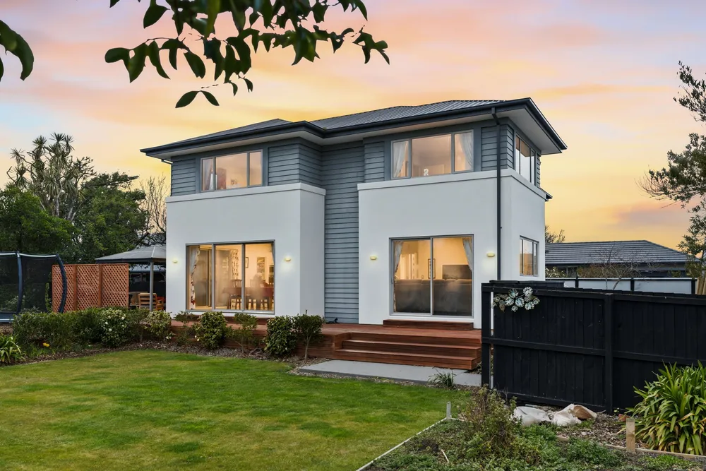 Photos of 345 Estuary Road