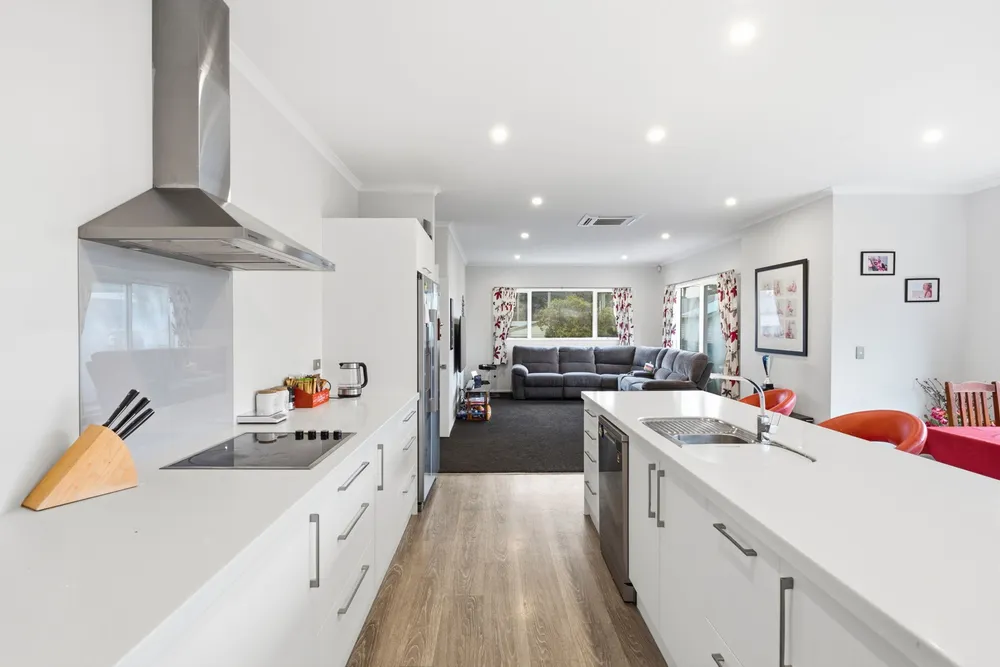 Photos of 345 Estuary Road